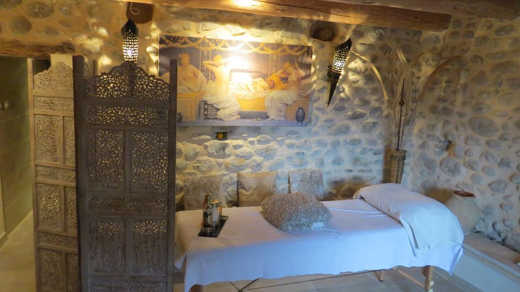 Les Gites D'Eliane Laragne-Monteglin Exterior foto