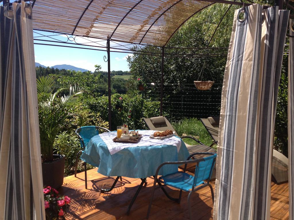 Les Gites D'Eliane Laragne-Monteglin Exterior foto