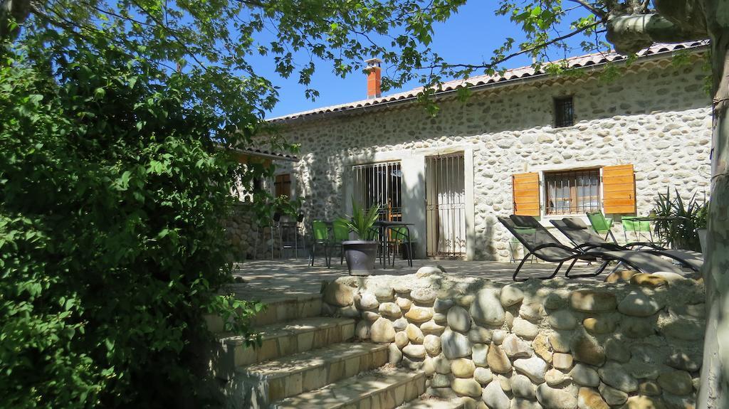 Les Gites D'Eliane Laragne-Monteglin Exterior foto
