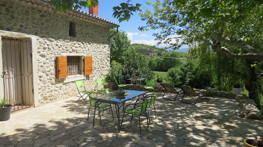 Les Gites D'Eliane Laragne-Monteglin Exterior foto